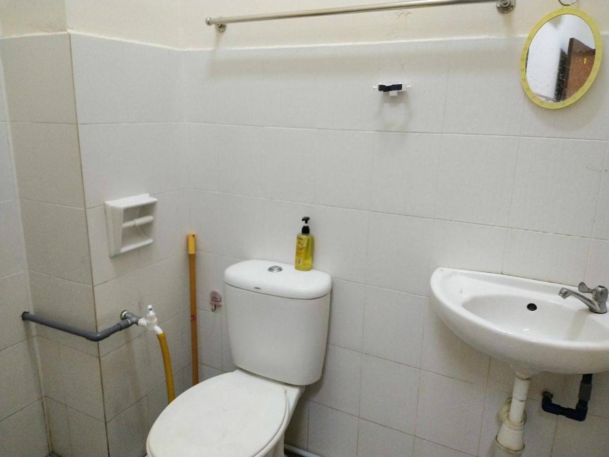 Homestay Kuala Terengganu Near Batu Burok, Hospital Hsnz, Ktcc Mall, Drawbridge C ภายนอก รูปภาพ